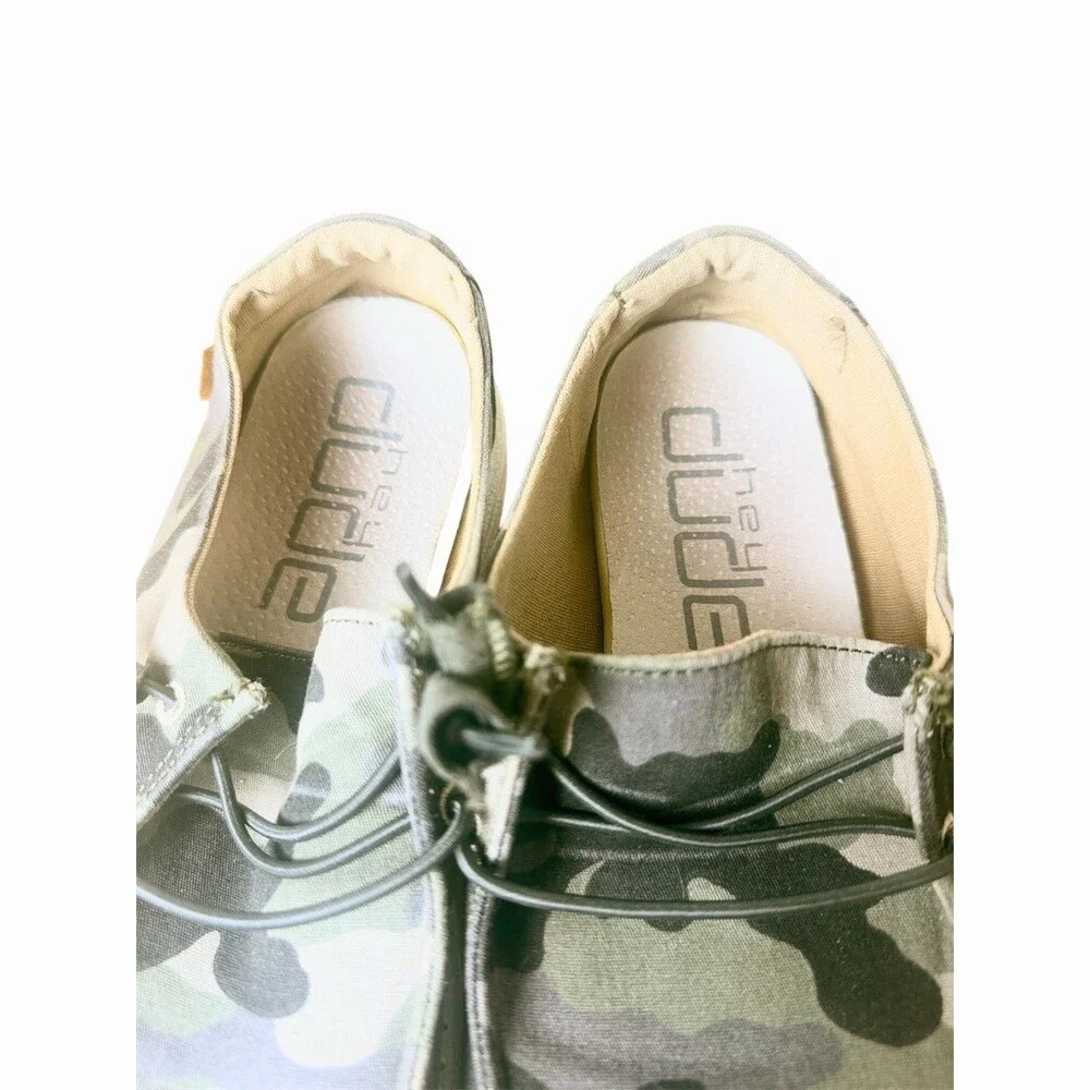 HEYDUDE Wendy Camo Slip On Shoes Women's Size 8 Green Camouflage Loafers